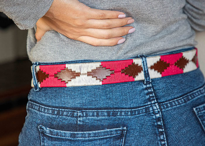 Lady polo embroidered belt.