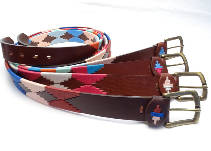 Lady polo embroidered belt.