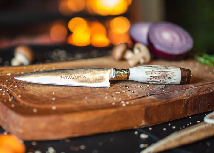 Deer Stag horn knife with bronze detail and rawhide case 5.5 inch / 14 cm.