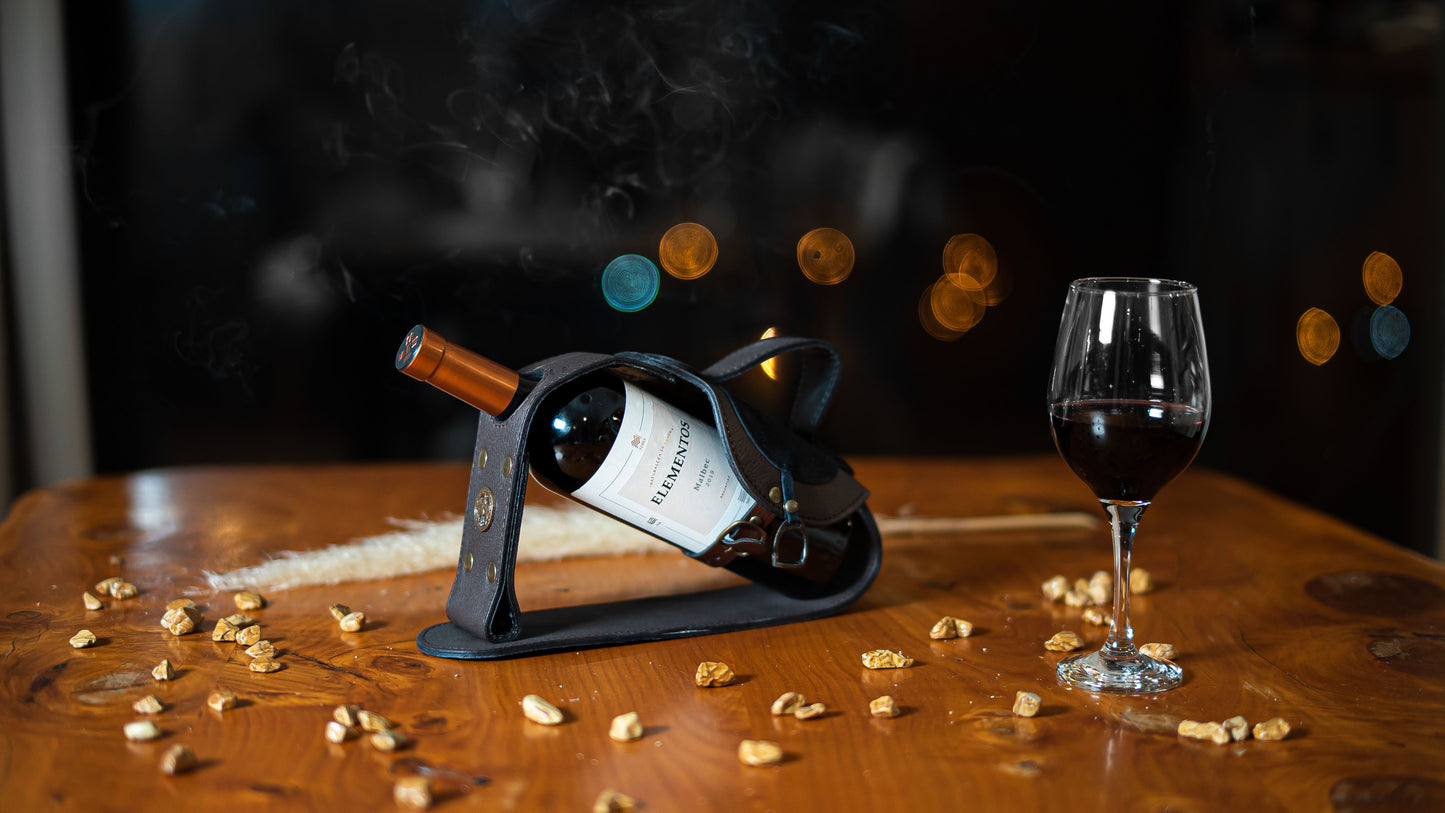 Leather Saddle’ wine holder.