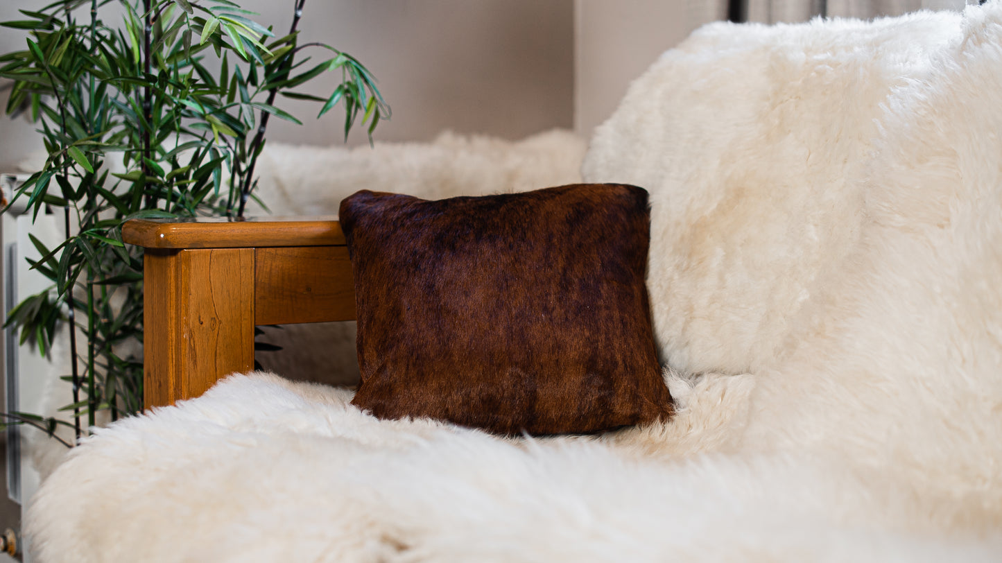 Cowhide leather cushion. ALM 01