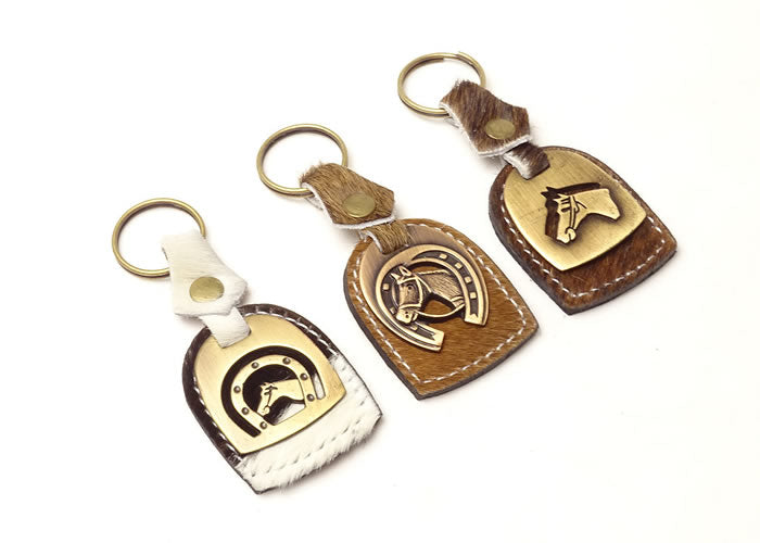 Cowhide key ring. LLA 04