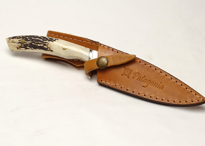 Long “Verijero” knife with deer antler handle.