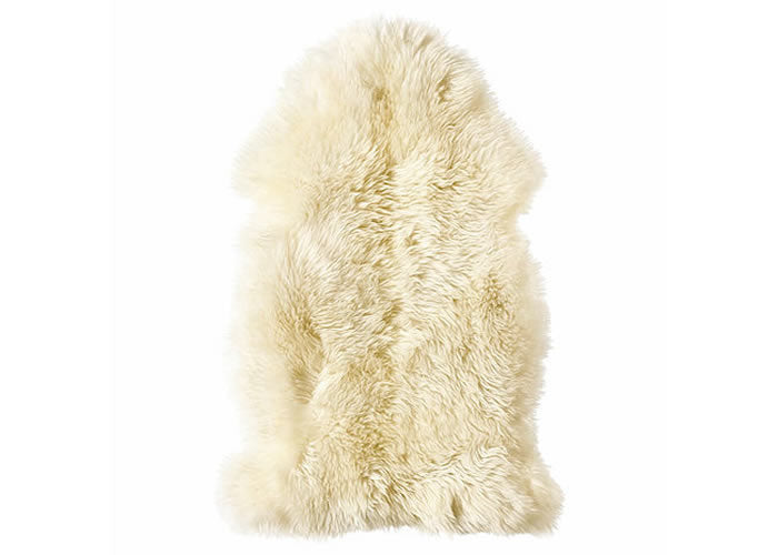 Sheepskin ivory white long hair. CUE 04