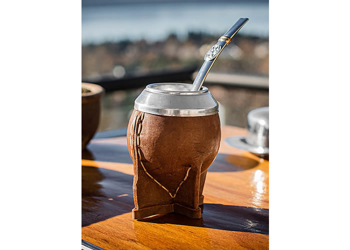 Torpedo mate calabaza lined in thick leather.