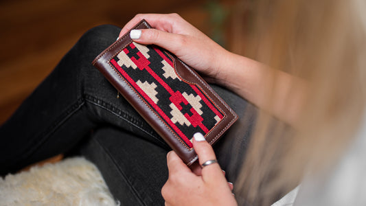 Ladies” Pampa” wallet, tri-folder design .