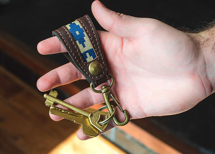 “Pampa” key ring.