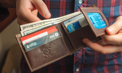 Men’s “Pampa” wallet with double card slot and window ID section.