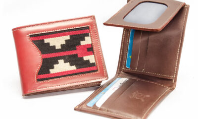 Men’s “Pampa” wallet with double card slot and window ID section.